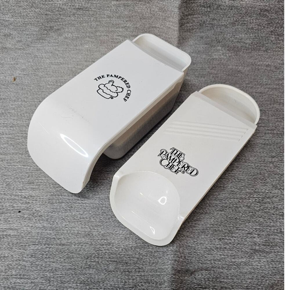 Vintage 90's Set of 2 The Pampered Chef Adjustable Dry Measuring Cups